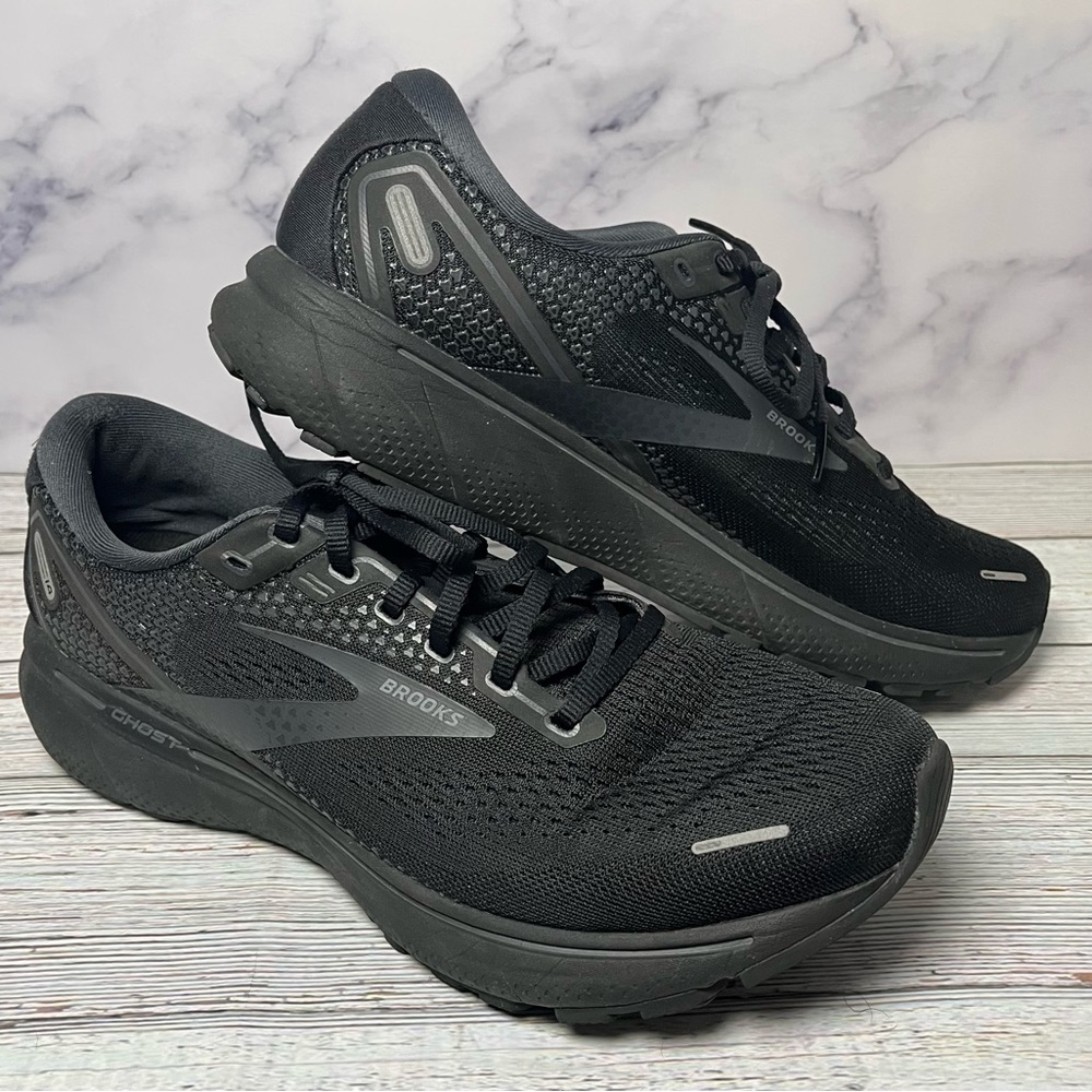 Brooks Ghost 14 - Men’s Running Shoes (Size 9.5)